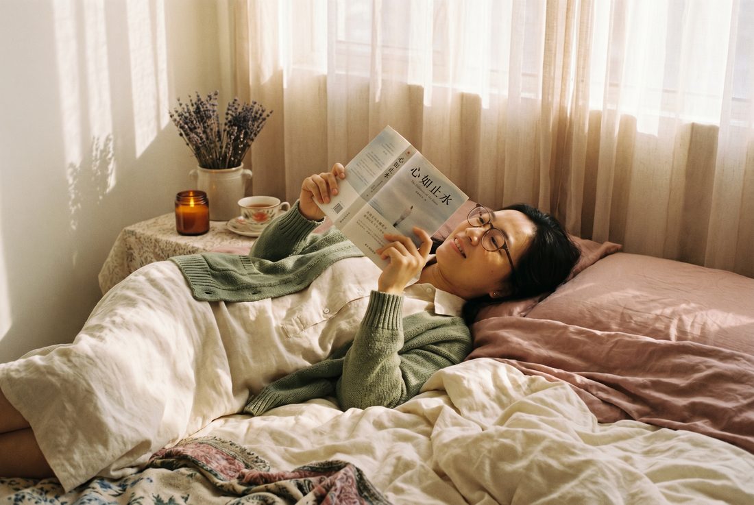 蘑菇视频女性疗愈陪伴场景 — 温柔独处与自我照顾的生活视频氛围